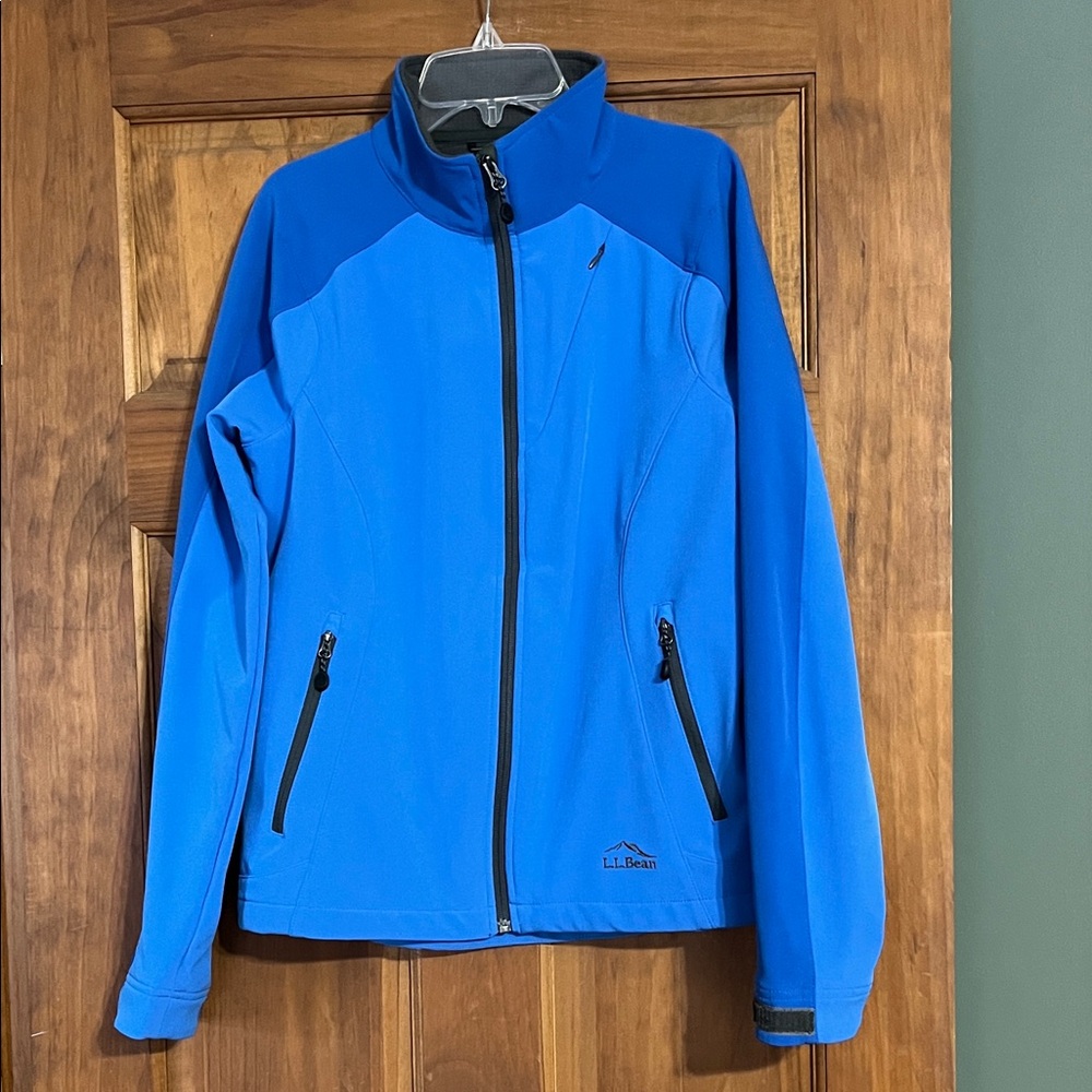L.L. Bean 2 tone blue lightweight women’s jacket